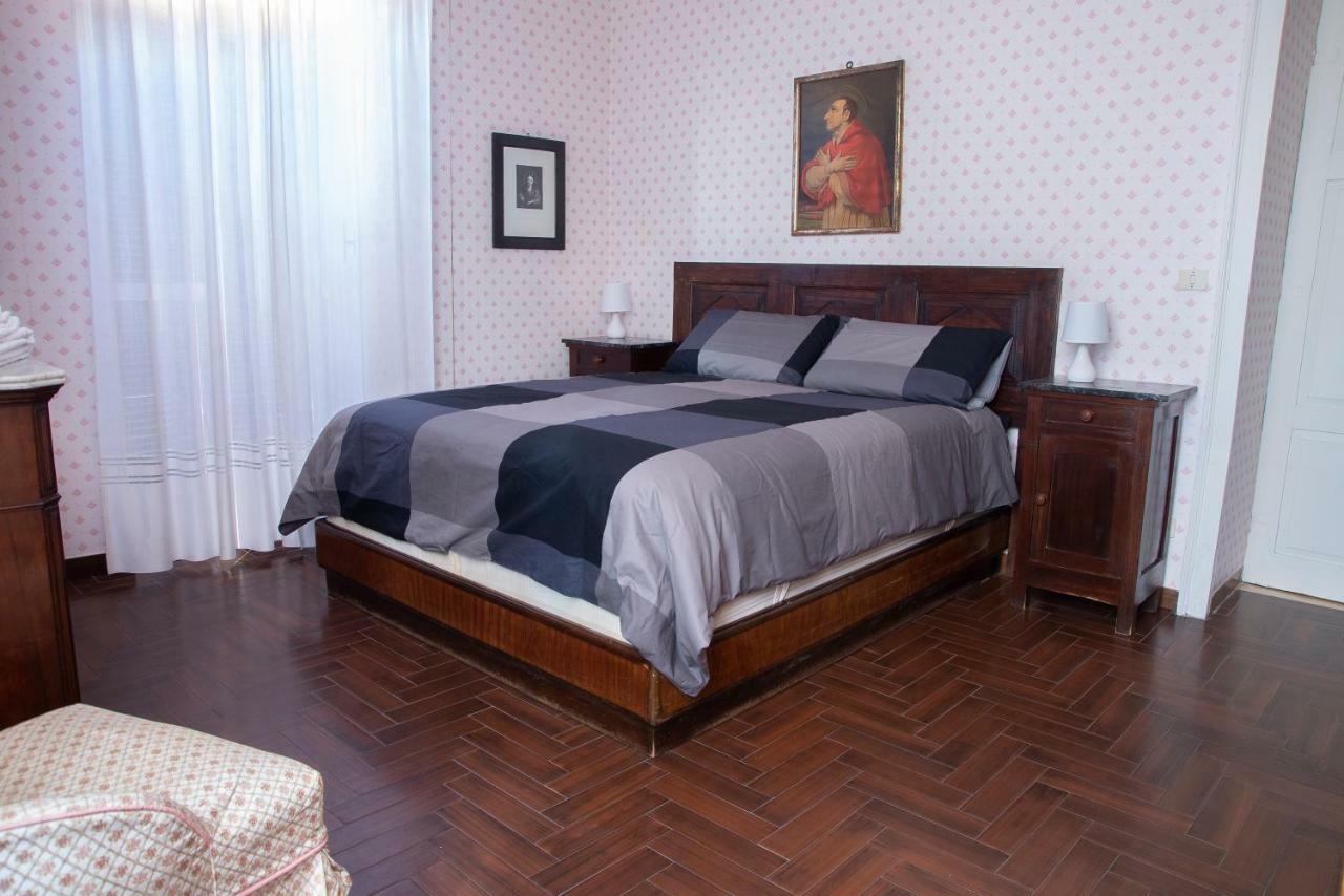 Appartement Bed & Roses Meni à La Morra Extérieur photo